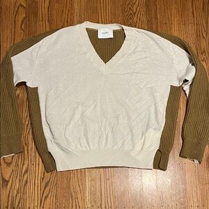 NUDE V-Neck Sweater